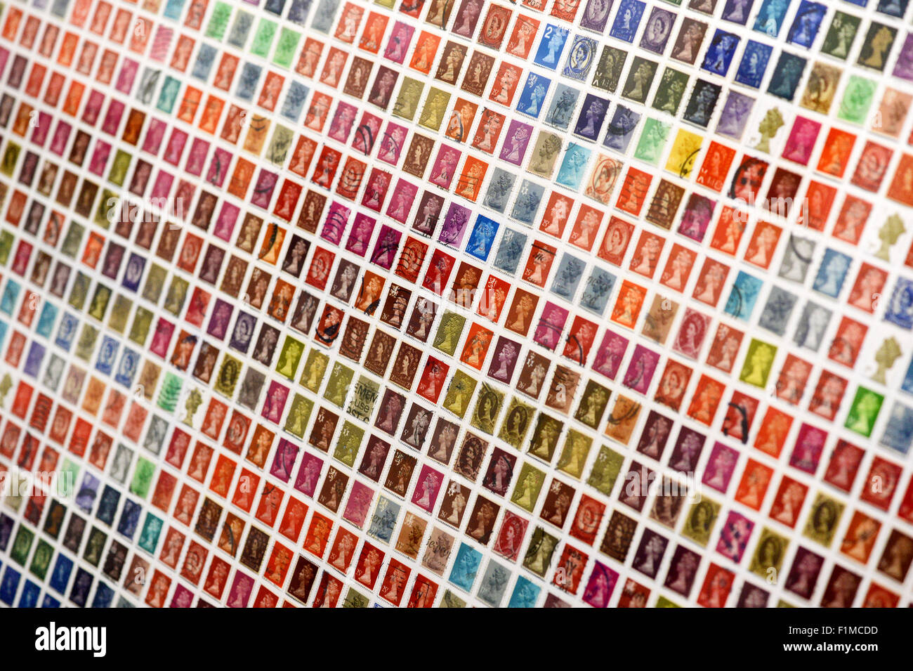 Green stamps hi-res stock photography and images - Alamy