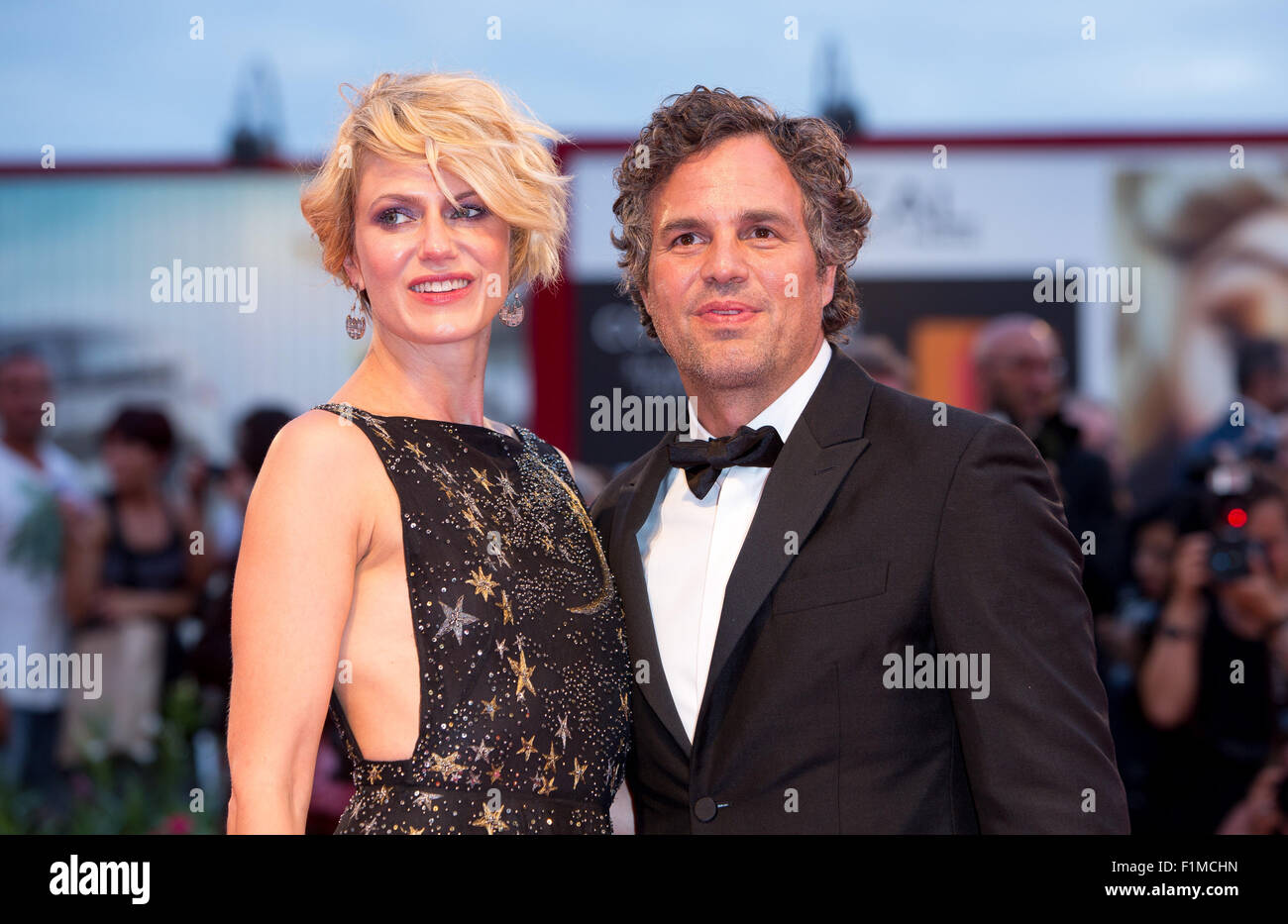 Venice, Italy. 03rd Sep, 2015. Actors Mark Ruffalo and Sunrise Coigney attend the premiere of Spotlight during the opening of the 72nd Venice Film Festival at Palazzo del Cinema in Venice, Italy, on 03 September 2015. Photo: Hubert Boesl /dpa - NO WIRE SERVICE - Credit:  dpa picture alliance/Alamy Live News Stock Photo
