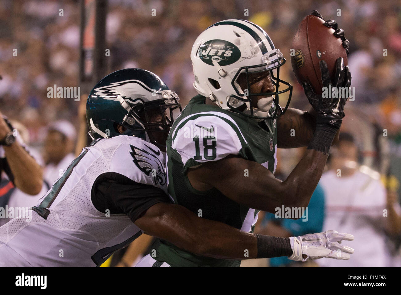 Philadelphia eagles jersey hi-res stock photography and images - Alamy