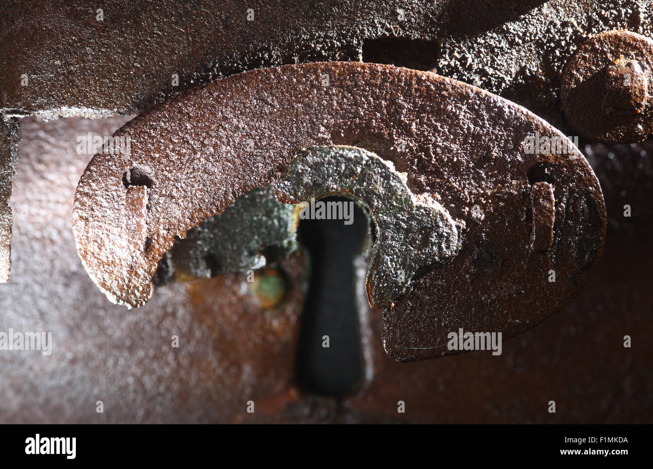 Rusity Locks rusty lock mechanism with key hole Stock Photo - Alamy