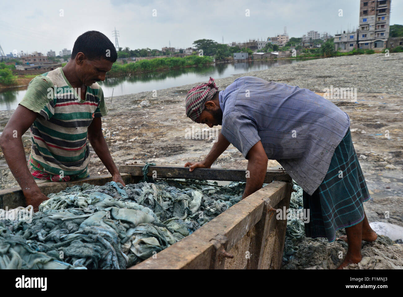 Bangladeshi day labors works in toxic polluted environment in the