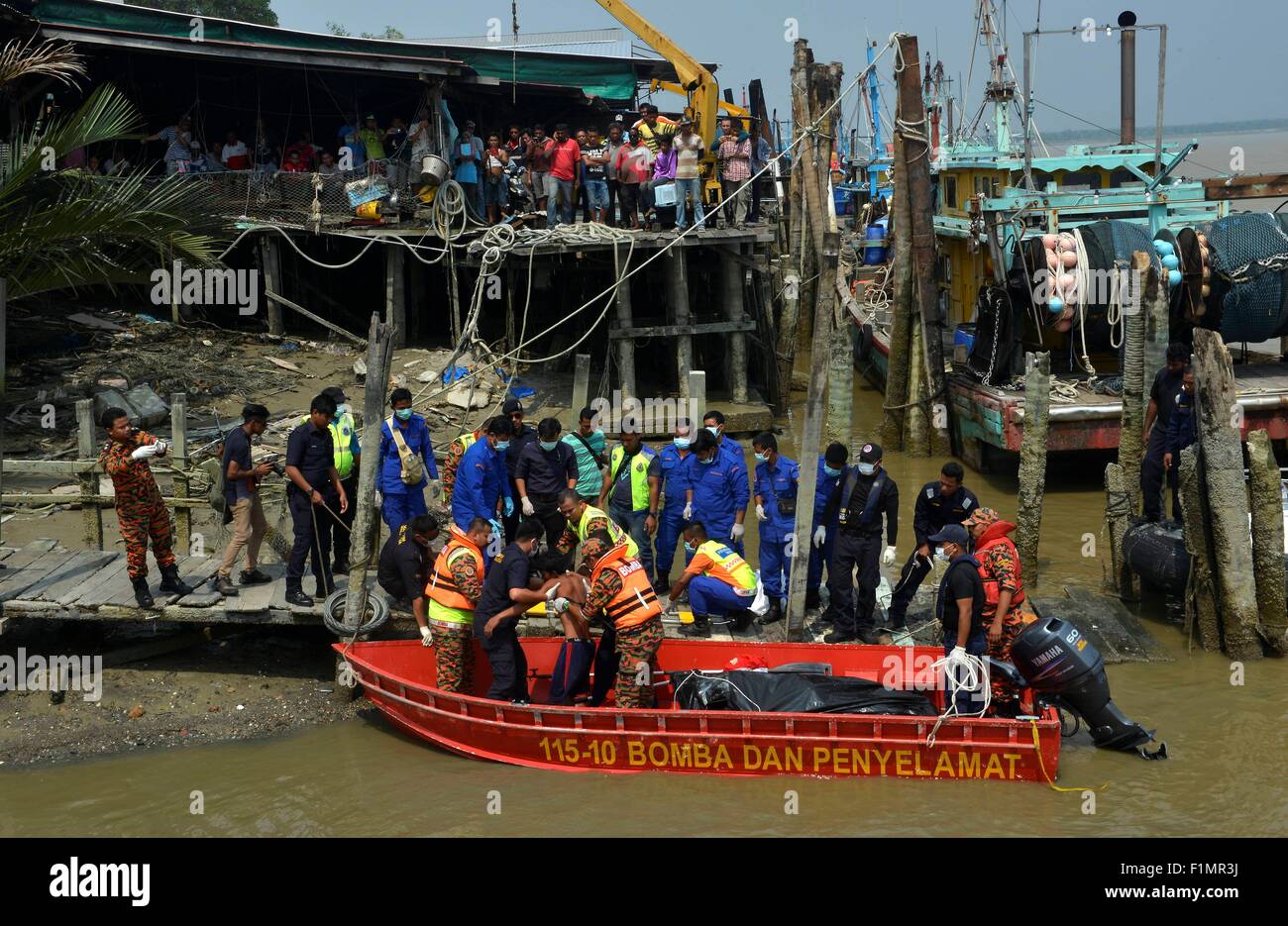 Hutan Melintang Malaysia 04th Sep 2015 A Survivor From A Capsized Immigrant Boat Is Rescued By Malaysian Fire And Rescue Department Members At Malaysia S Western State Of Perak During Search And Rescue