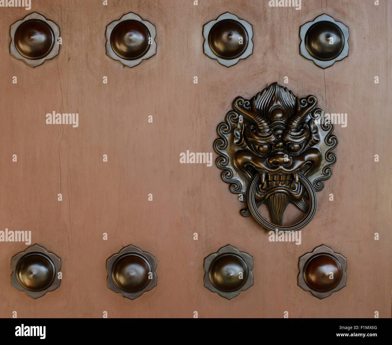 Chinese Dragon Door High Resolution Stock Photography and Images - Alamy