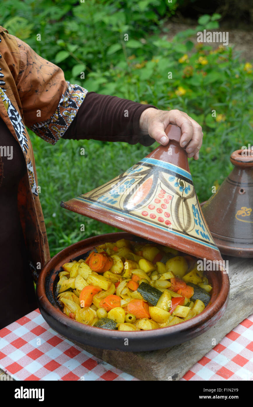 tajine meal made in garden Stock Photo Alamy