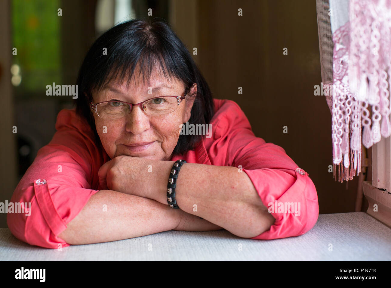 Mature woman feet hi-res stock photography and images - Alamy