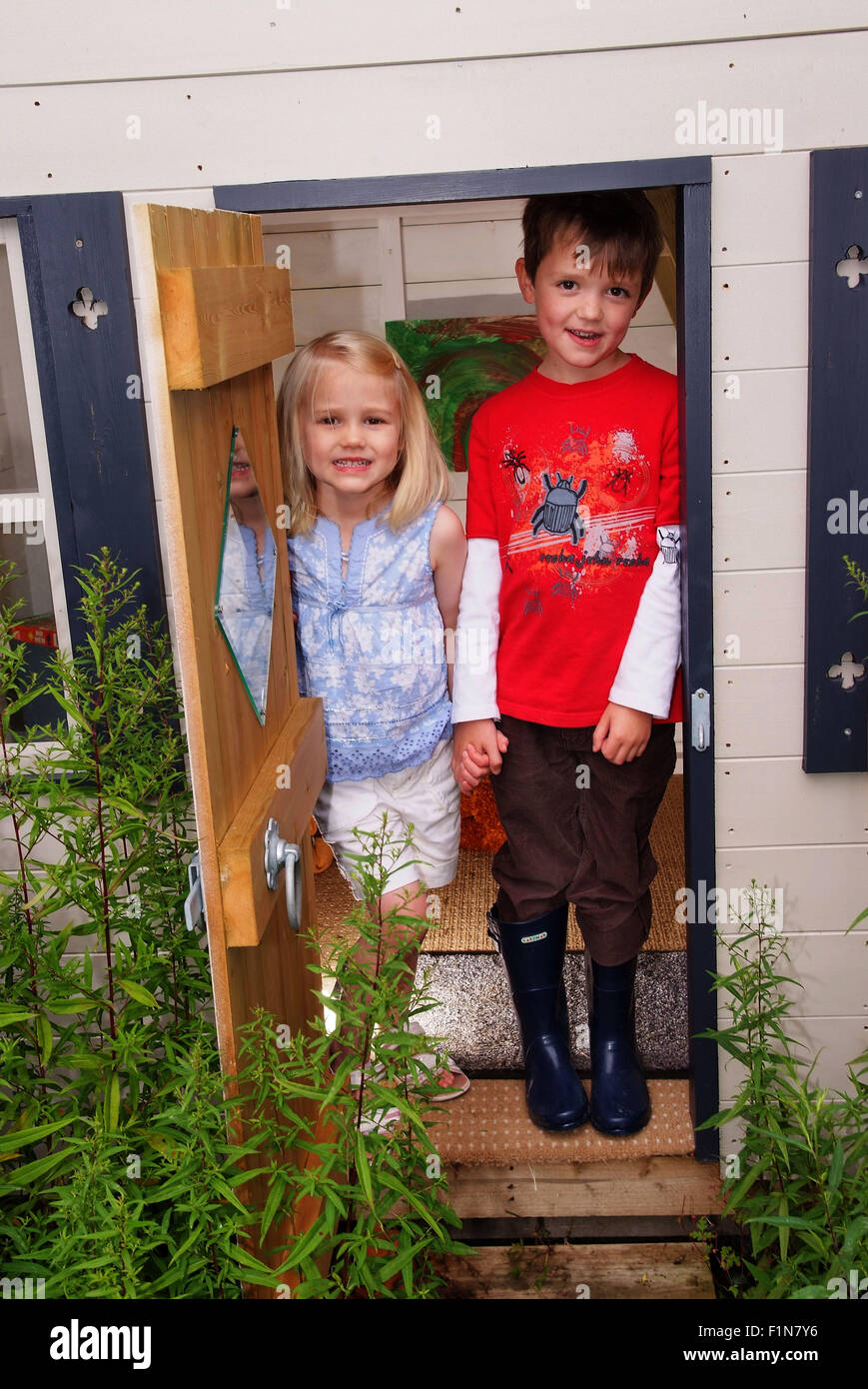 wooden garden toys uk