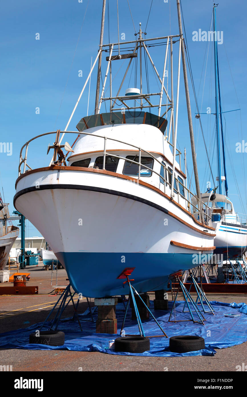 Boat repair yard in Astoria Oregon Stock Photo Alamy