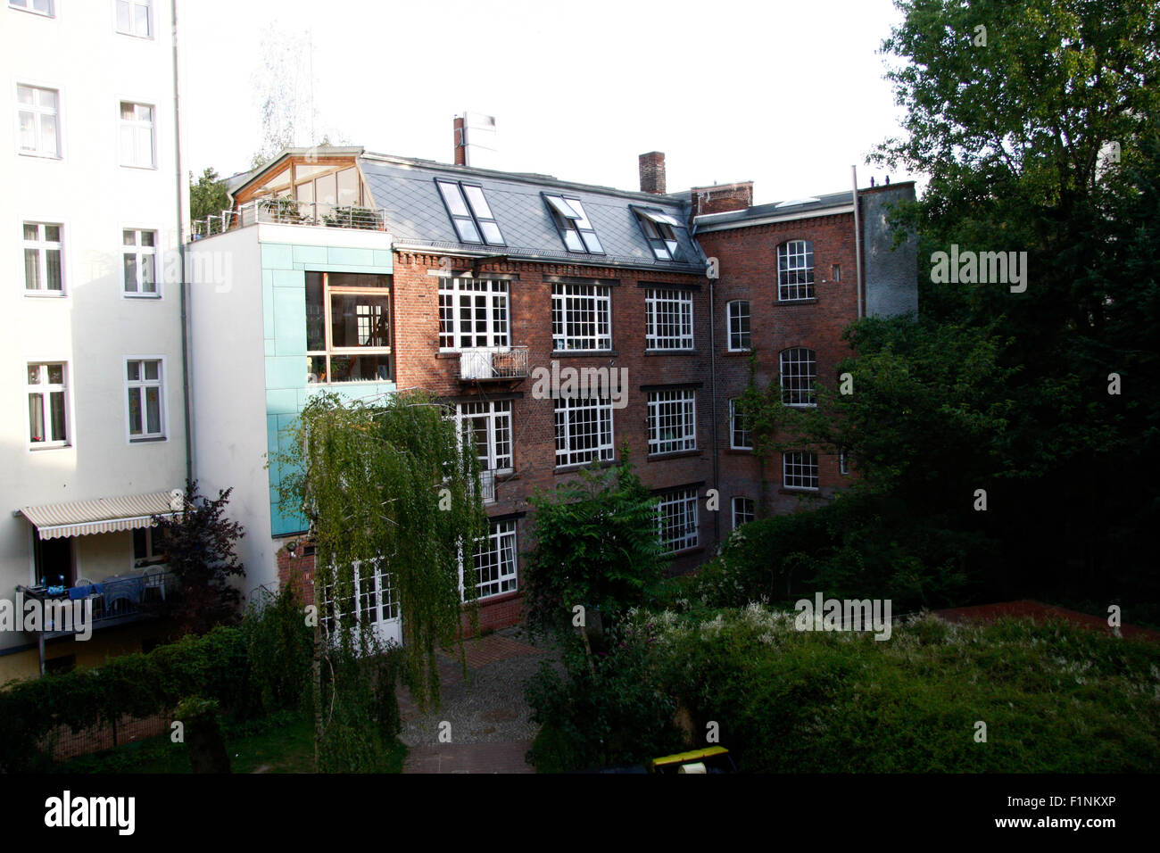 ein Gartenhaus in Tiergarten, das frueher einmal von der legendaeren 'Kommune 1' genutzt worden war. Stock Photo