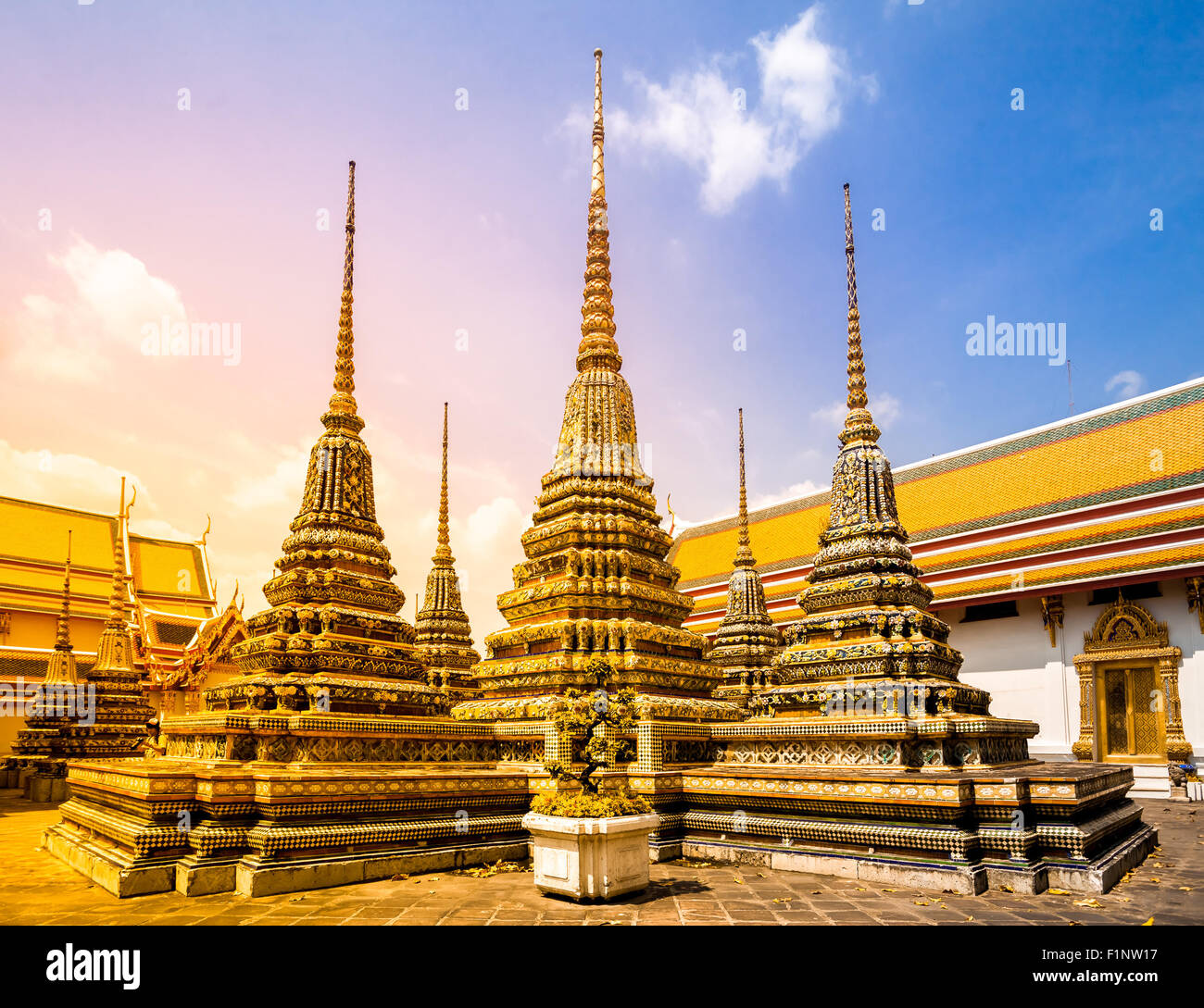 Wat Phra Chetupon Vimolmangklararm Stock Photo