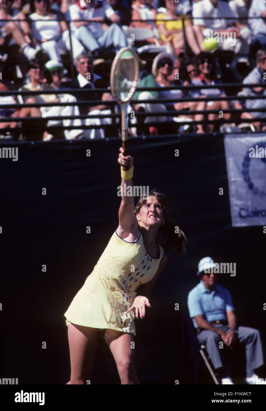 Tracy Austin in action at the Clairol Crown tennis tournament at La Costa Resort in Carlsbad, California in April 1980. Stock Photo