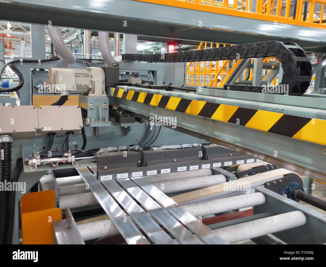 Cutting aluminum lines Stock Photo Alamy
