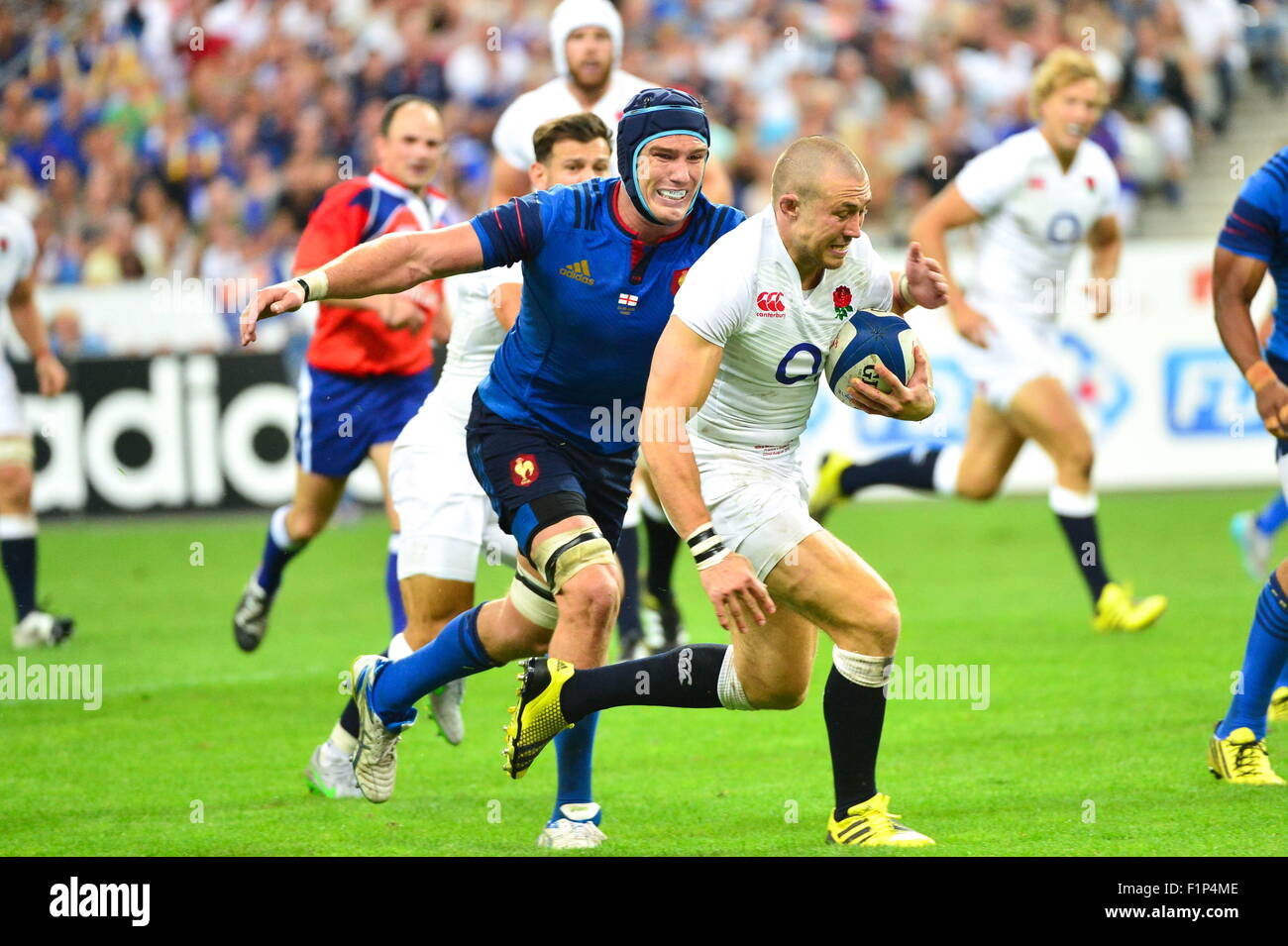 Mike BROWN/Bernard LE ROUX - 22.08.2015 - France/Angleterre - Test Match  .Photo : Dave Winter/Icon Sport Stock Photo - Alamy