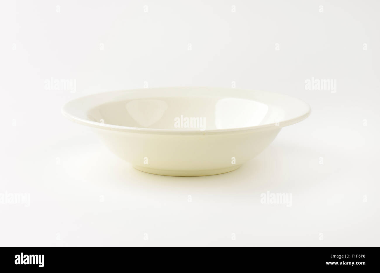 empty white plate on white background Stock Photo - Alamy