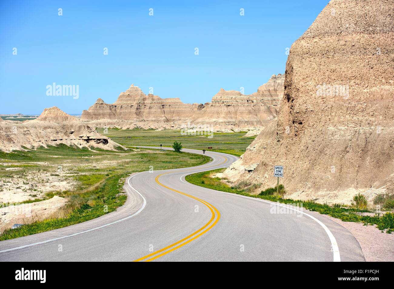 Loop Road Badlands - Curved Scenic Road Thru Badlands National Park ...