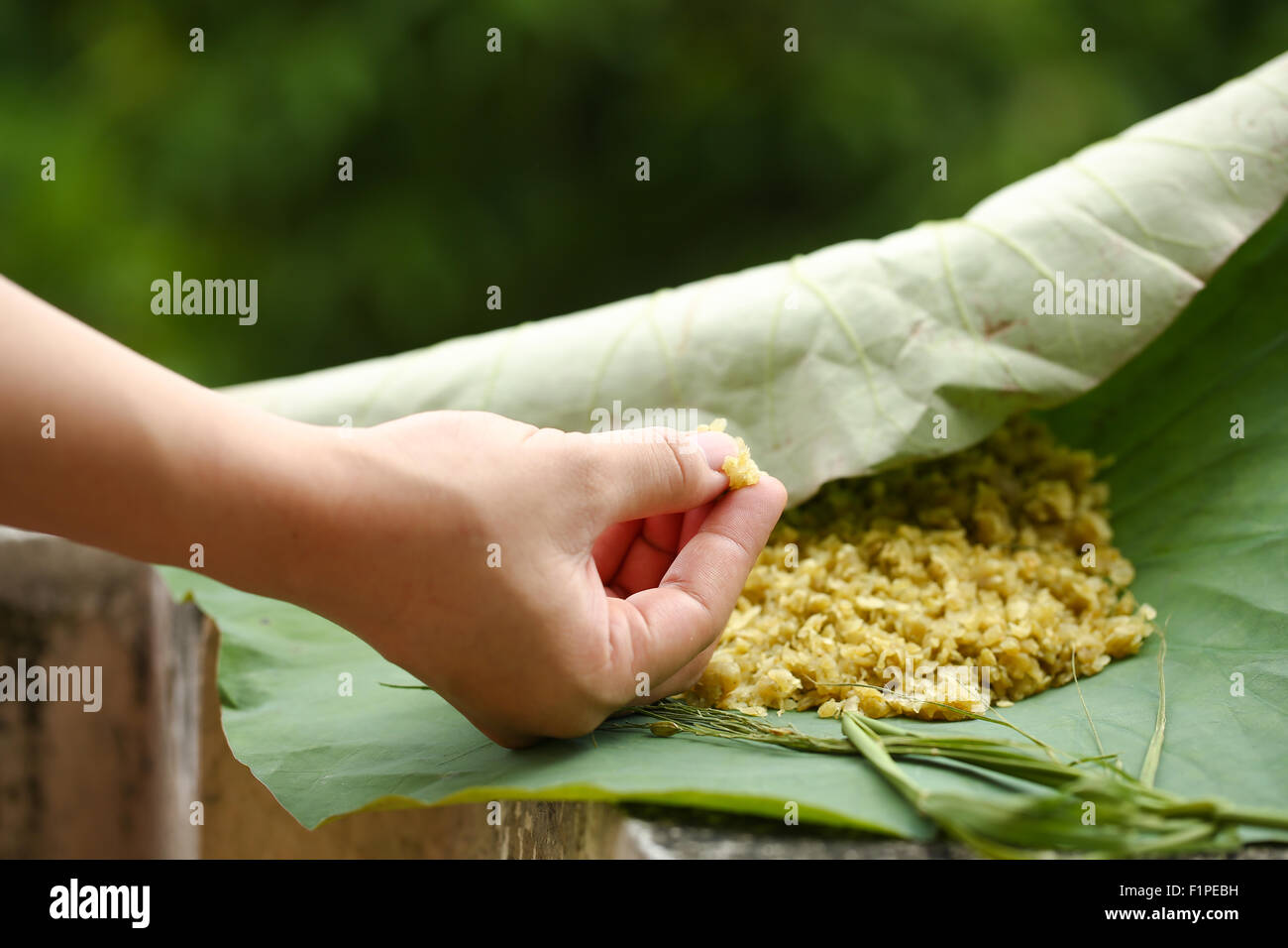 Vietnamese traditional village rice hi-res stock photography and images ...