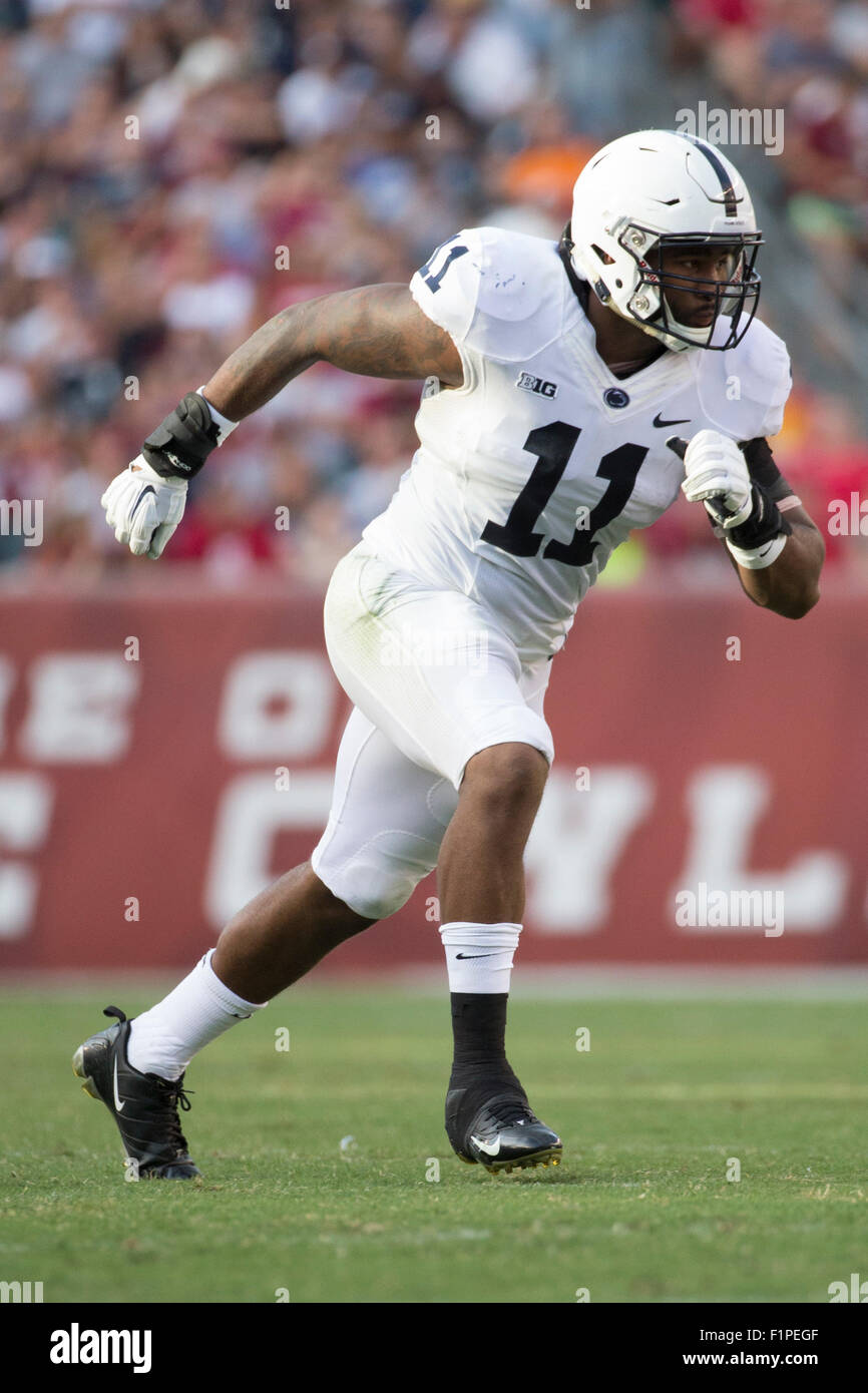 September 5, 2015: Penn State Nittany Lions linebacker Brandon Bell (11) in action during the NCAA football game between the Penn State Nittany Lions and the Temple Owls at Lincoln Financial Field in Philadelphia, Pennsylvania. The Temple Owls won 27-10. Christopher Szagola/CSM Stock Photo