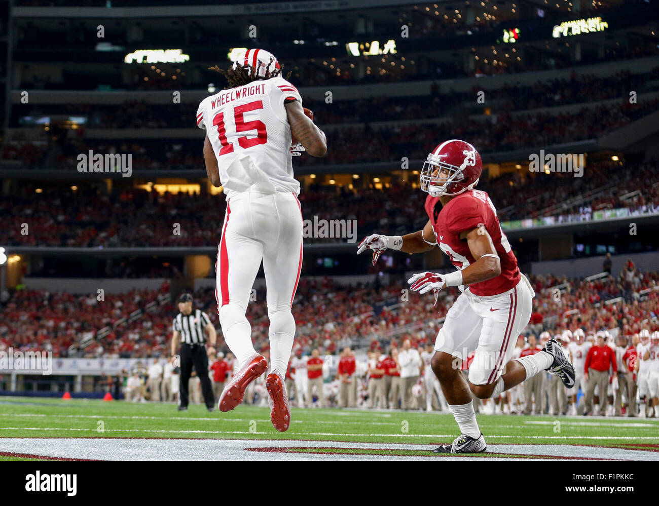 Rob Wheelwright September 5, 2015: Wisconsin Badgers wide receiver Robert Wheelwright ...