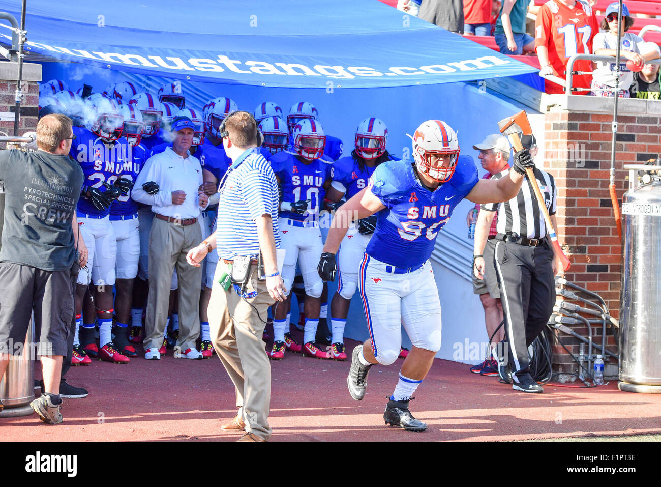 Zach wood hi-res stock photography and images - Alamy