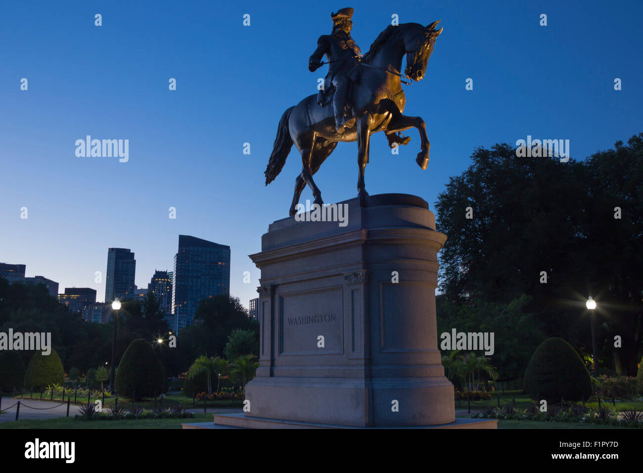 WASHINGTON EQUESTRIAN STATUE PUBLIC GARDENS BOSTON SKYLINE
