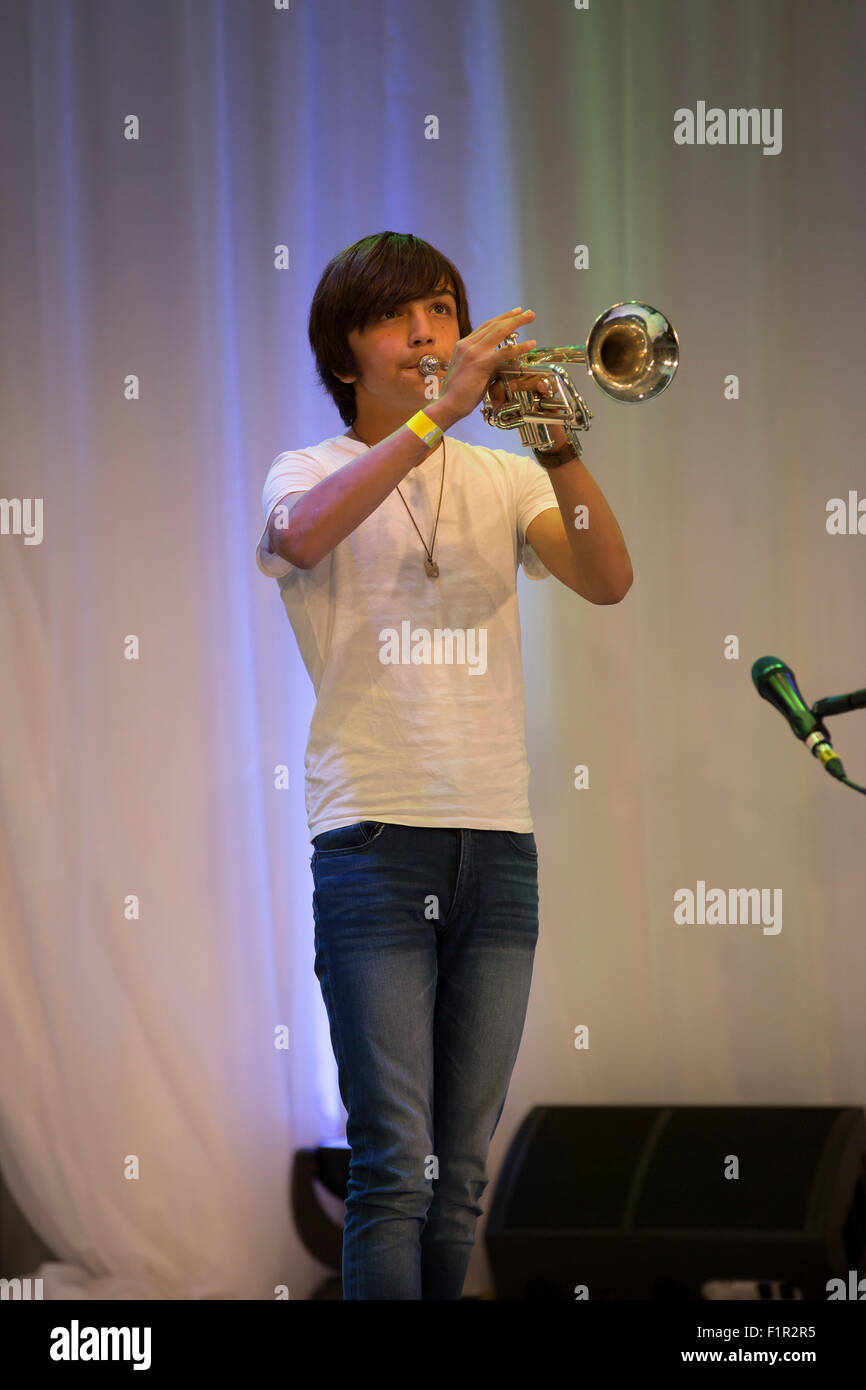 Stratford, UK. 6th September, 2015.Matteo Fernandes plays at the Gigs Grand Final, the UK's biggest street music competition, which is organised by the Mayor of London, takes place in Westfield Stratford city shopping centre Credit:  Keith Larby/Alamy Live News Stock Photo