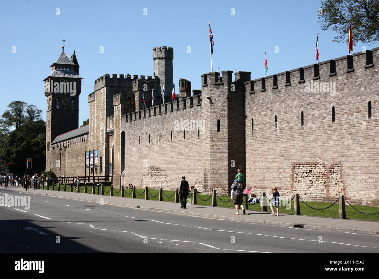 Cardiff Wales Uk 6th September 2015 Uk Weather Day In Cardiff City Centre South Wales Uk Credit Andrew Bartlett Alamy Live News Cardiff Wales Uk 6th September 2015 Uk Weather Day In Cardiff City Centre South Wales Uk Credit Andrew Bartlett Alamy Live News