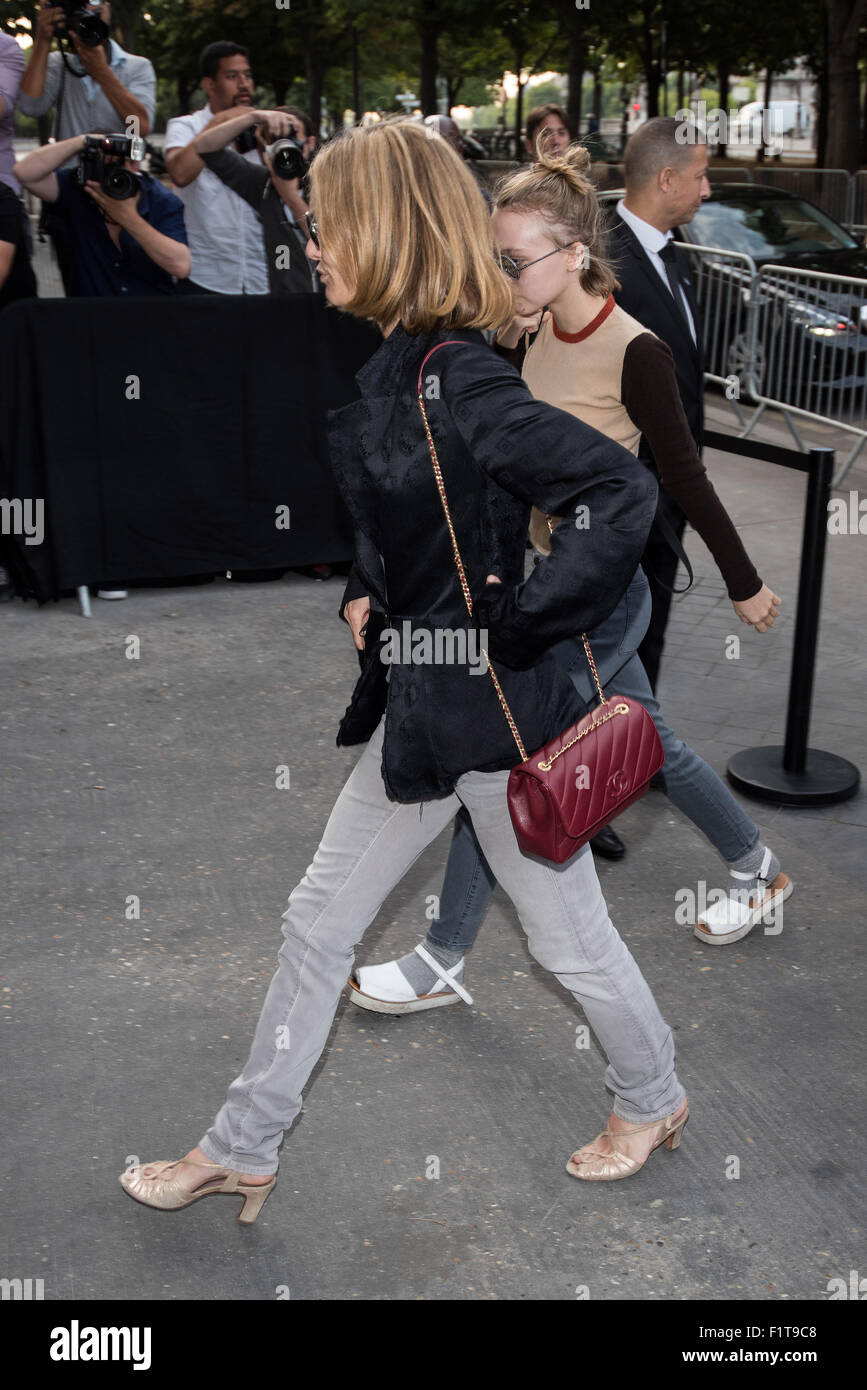 Paris Fashion Week Haute Couture: Chanel, arrivals held at the Grad Palais.  Featuring: Vanessa Paradis, Lily-Rose Depp Where: Paris, France When: 07  Jul 2015 Stock Photo - Alamy