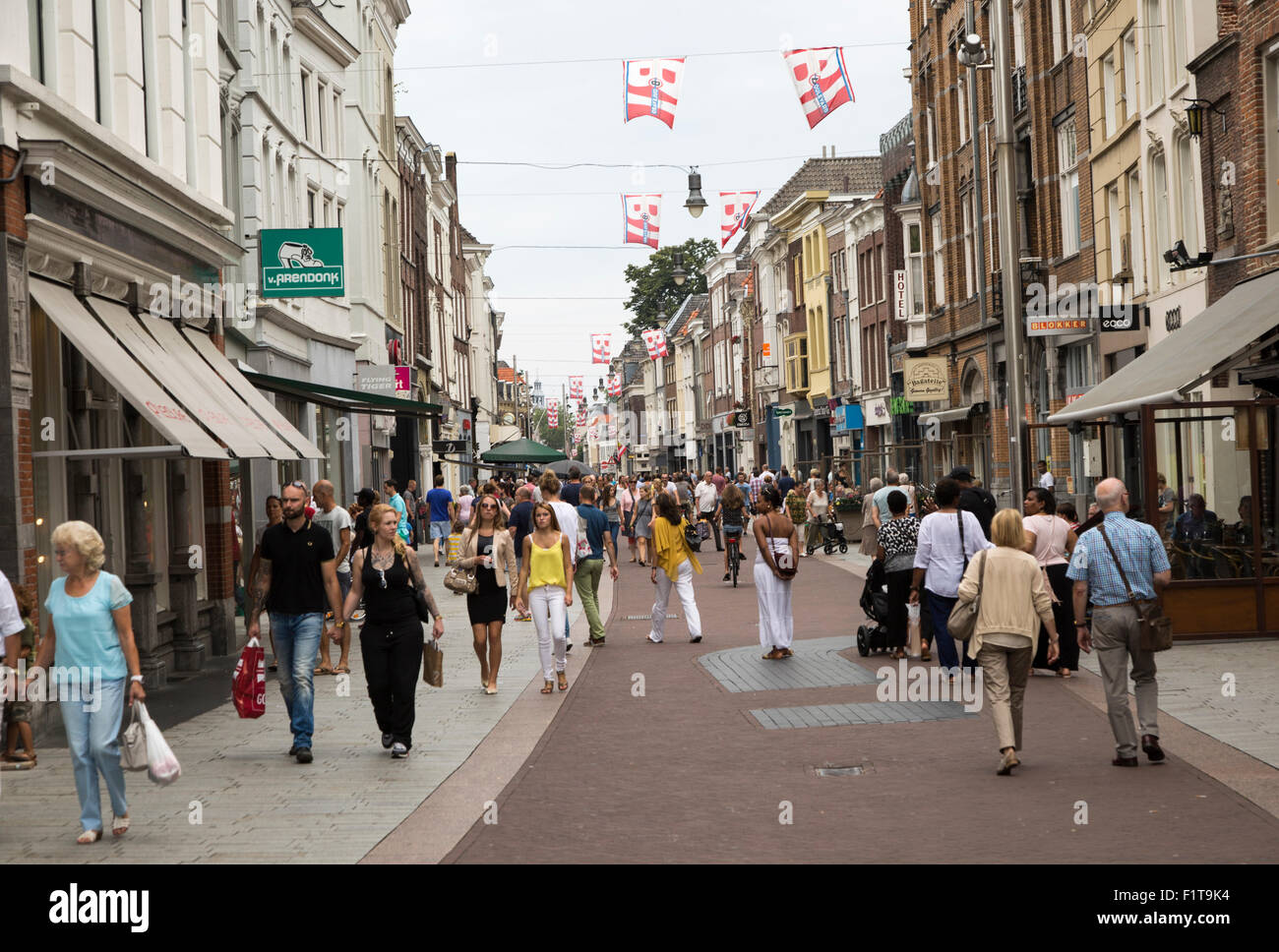Busy pedestrianised Sunday shopping street, 's-Hertogenbosch, Den Bosch, North Brabant province, Netherlands Stock Photo