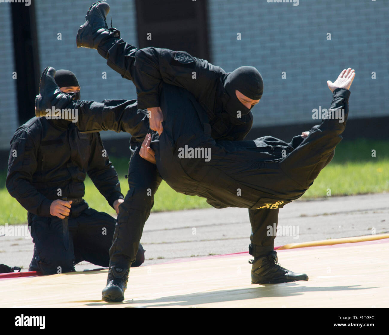 Zagreb, Croatia. 7th Sep, 2015. Members of Croatian special police unit ATJ Lucko show their skills during an anti-terrorism drill in Zagreb, capital of Croatia, Sept. 7, 2015. The 25th anniversary of the founding of the Croatian special police ATJ Lucko anti-terrorist unit was celebrated on Monday. Credit:  Miso Lisanin/Xinhua/Alamy Live News Stock Photo