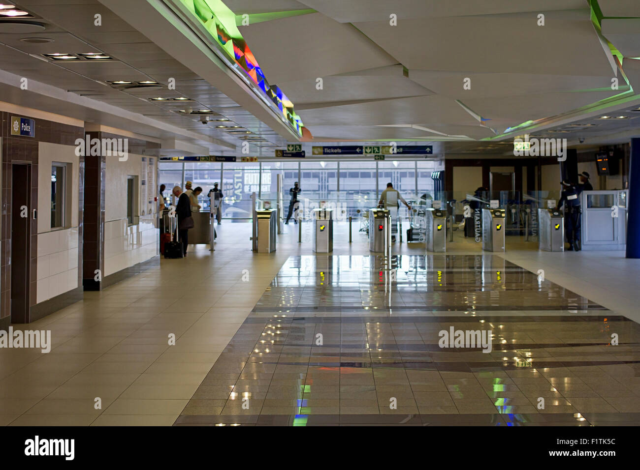 Gautrain arrivals and departures - interior Stock Photo - Alamy