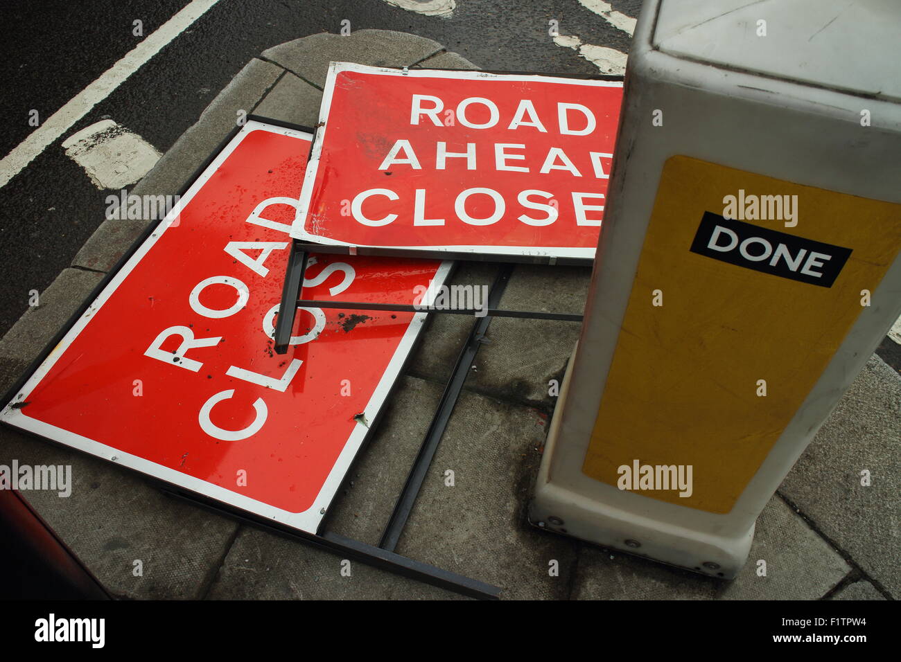 road ahead closed sign near London Bridge ENgland UK Stock Photo