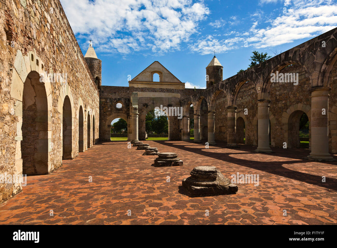 Stone ARCHWAYS in the 16th century CONVENT of CUILAPAN the former Monastery of Santiago Apostol - CUILAPAN DE GUERRERO, MEXICO Stock Photo