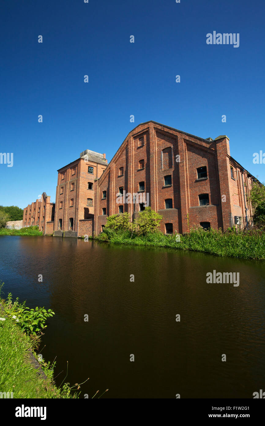 Langley Maltings Titford Canal Oldbury West Midlands England UK Stock Photo