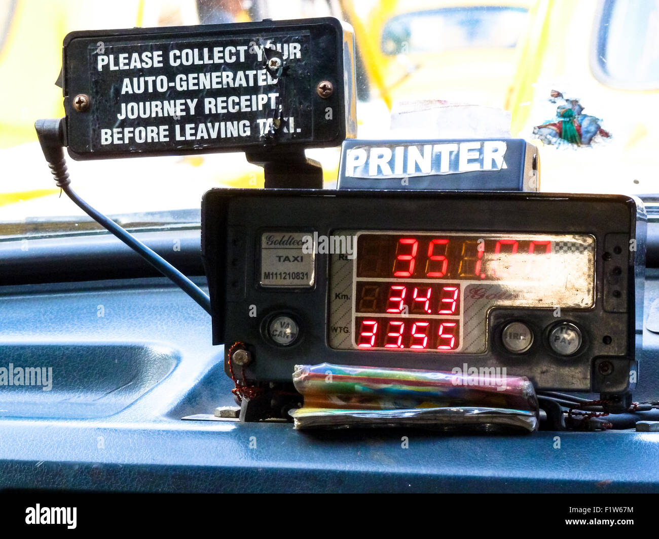 Cab meter hi-res stock photography and images - Alamy