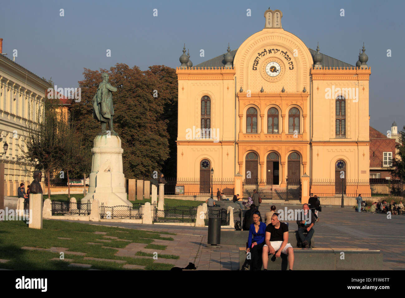 Kossuth Lajos Monument High Resolution Stock Photography And Images Alamy