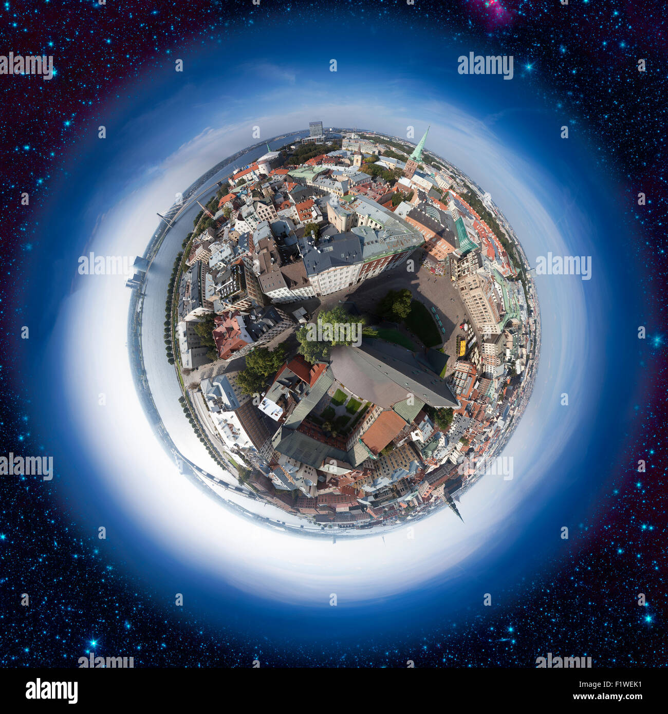 Miniplanet View Mini castle bridge hi-res stock photography and images - Alamy