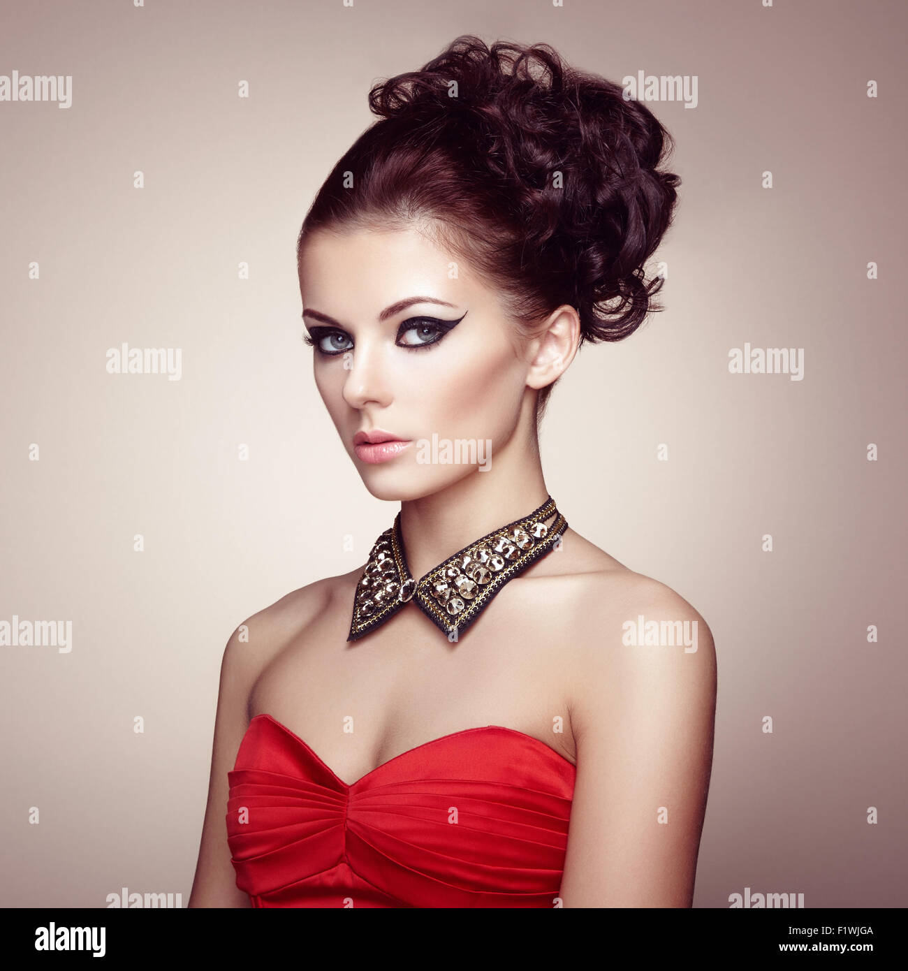 Portrait Of Beautiful Sensual Woman With Elegant Hairstyle Diamond Collar Perfect Makeup