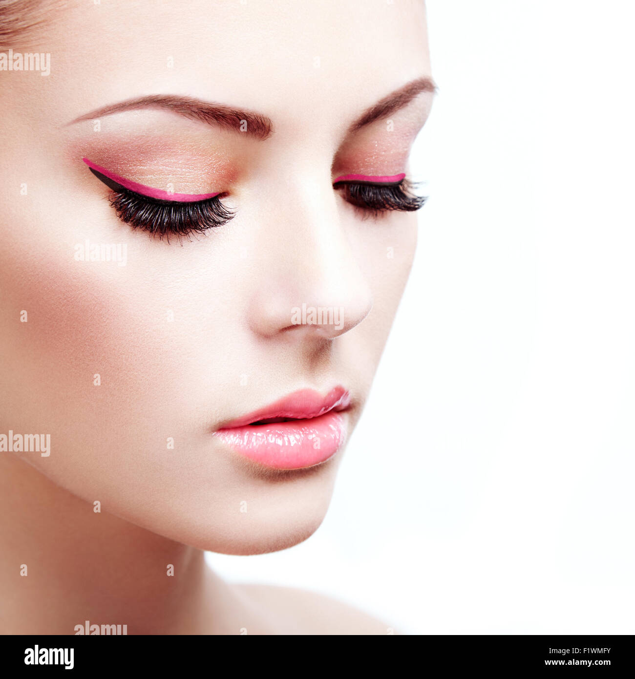 Beautiful Woman Face Perfect Makeup Beauty Fashion Stock Photo Alamy