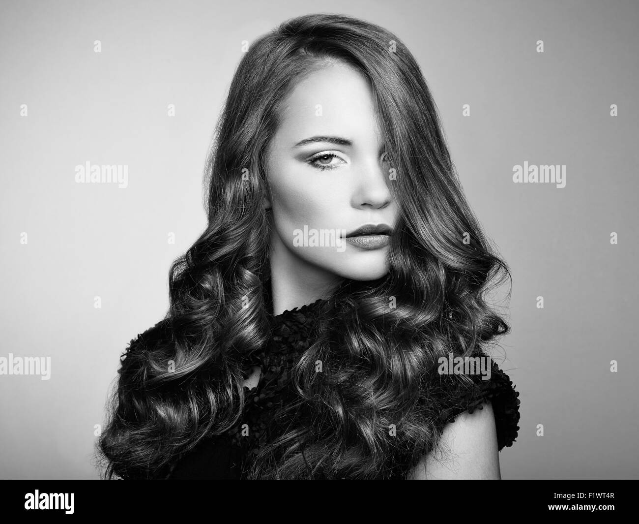 Curly woman silhouette hi-res stock photography and images - Alamy