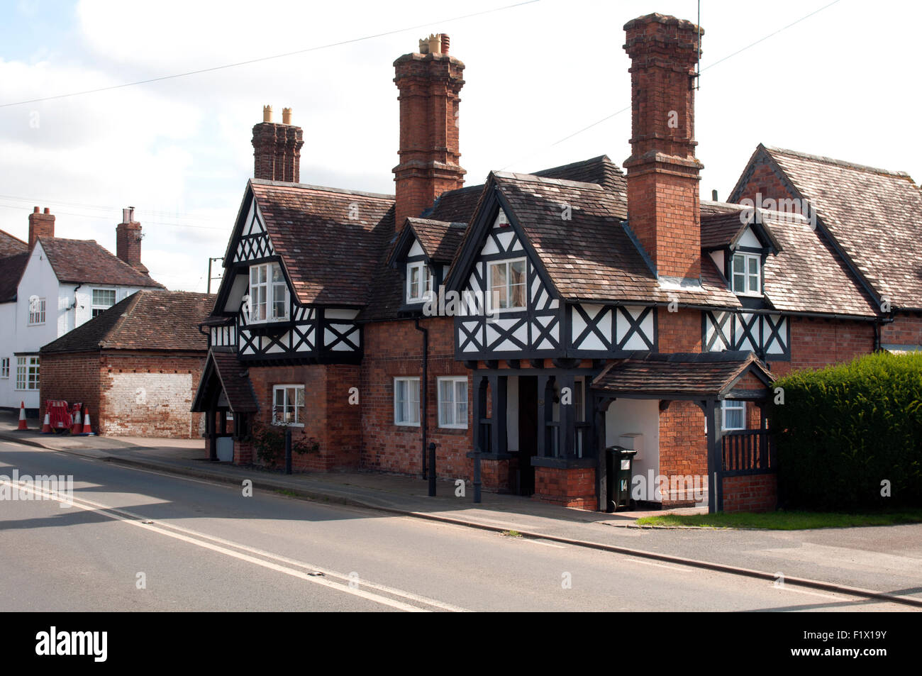Houses in Severn Stoke village, Worcestershire, England, UK Stock Photo