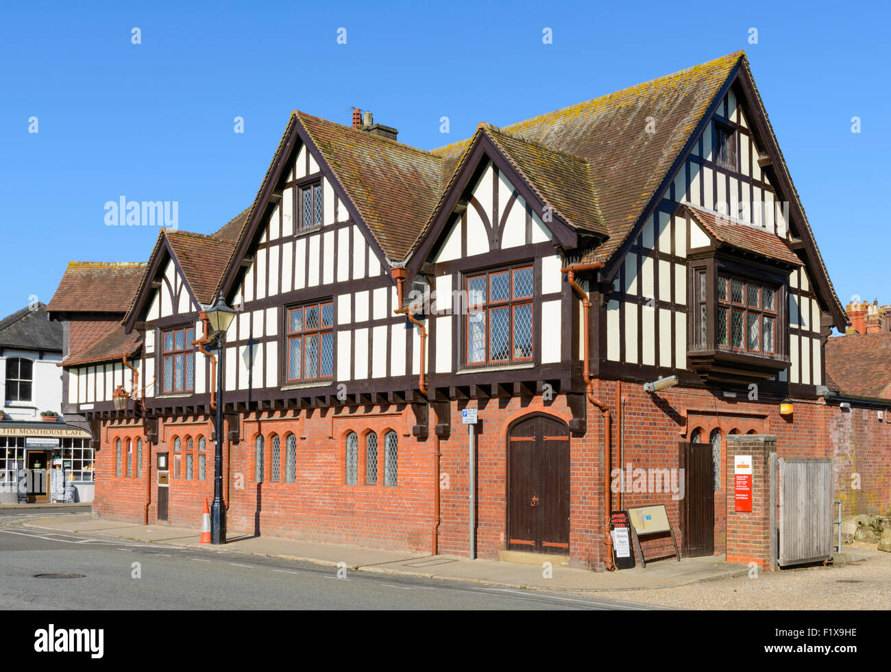 The Post Office, a Mock Tudor style building in the historic market town of Arundel in West Sussex, England, UK. Stock Photo