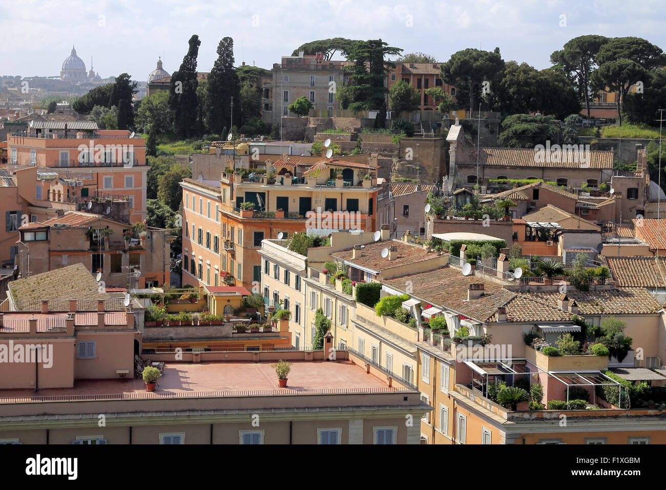 Vue sur la ville depuis le Mont Palatin. Rome, Italie. Stock Photo