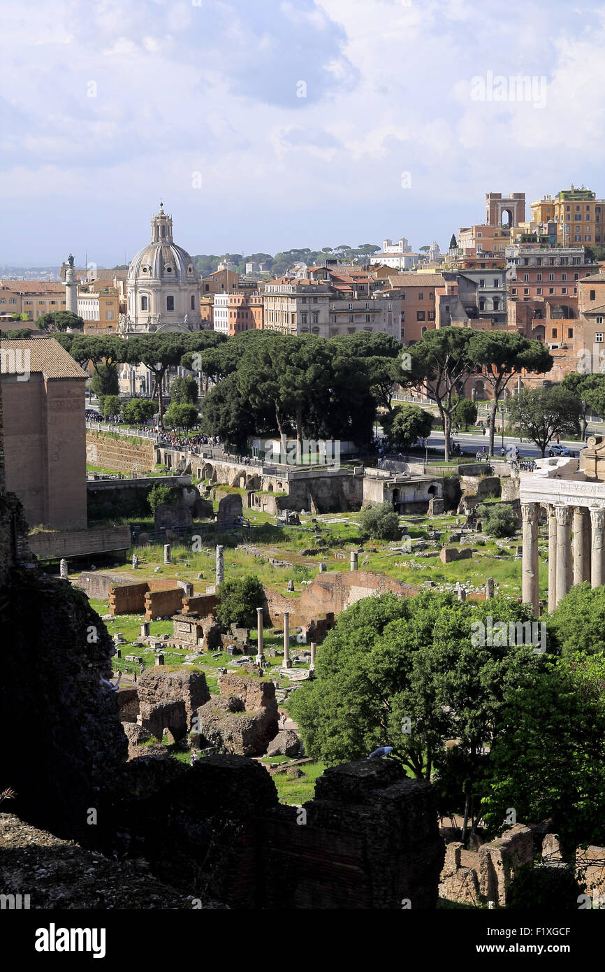 Le Forum Romain, ruines antiques, antiquités. Vue générale. Rome, Italie. Stock Photo