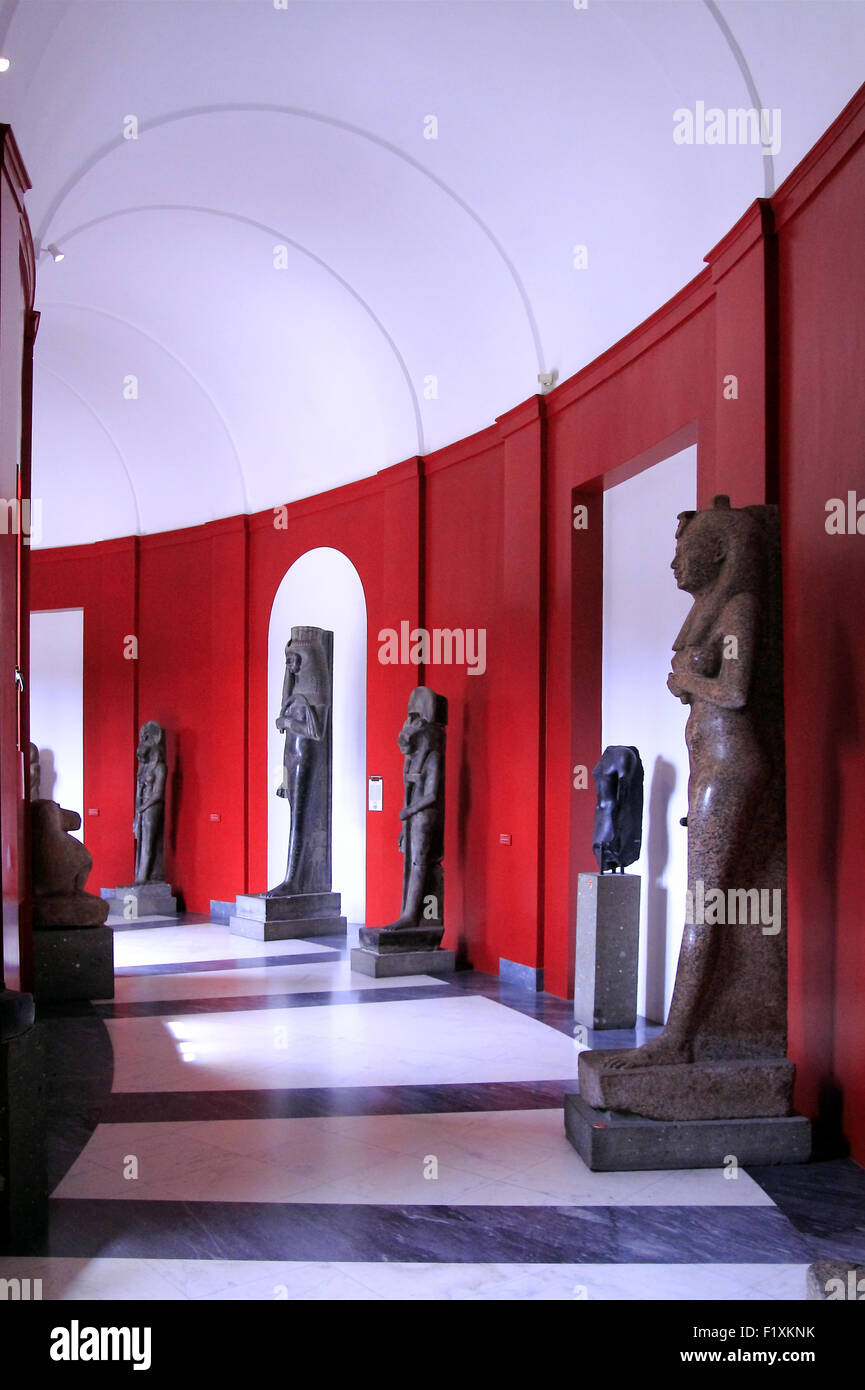 Statues  égyptiennes du Musée Chiaramonti. Musées du Vatican.  Le Vatican, Rome, Italie. Stock Photo