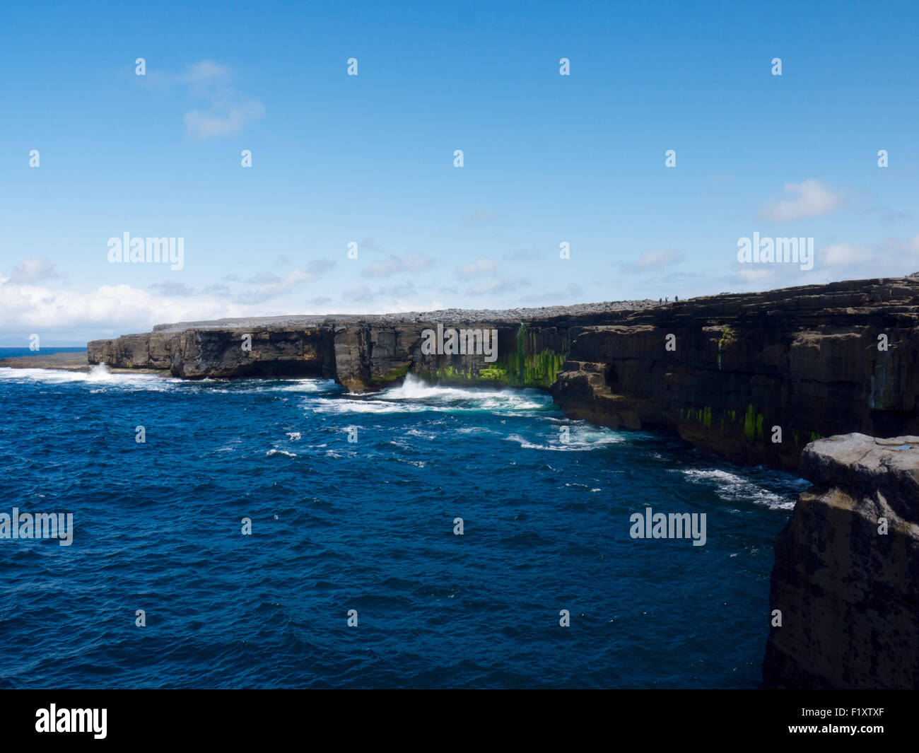 A view of the cliffs of Inishmaan Stock Photo