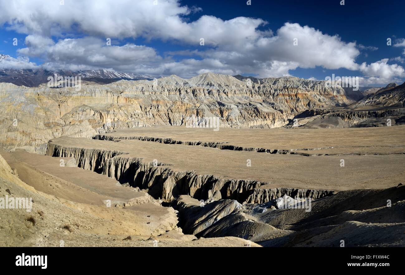 Nepal, Gandaki zone, Upper Mustang (near the border with Tibet), plateau and deep canyons near Yara Stock Photo