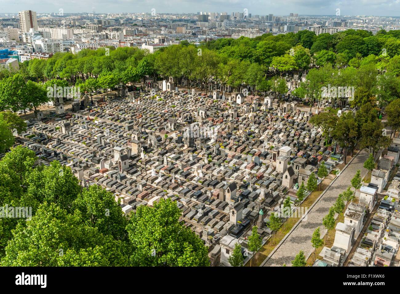 France, Paris, Pere Lachaise cemetery, graves around the crematorium at level of Rondeaux street (aerial view) Stock Photo