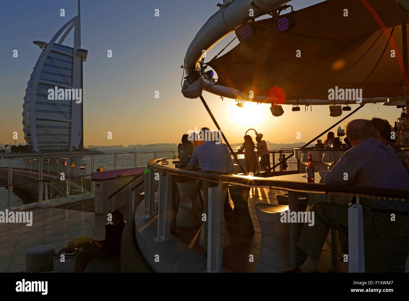 United Arab Emirates, Dubai, Jumeirah, Jumeirah Beach Hotel, 360 Degrees bar Stock Photo