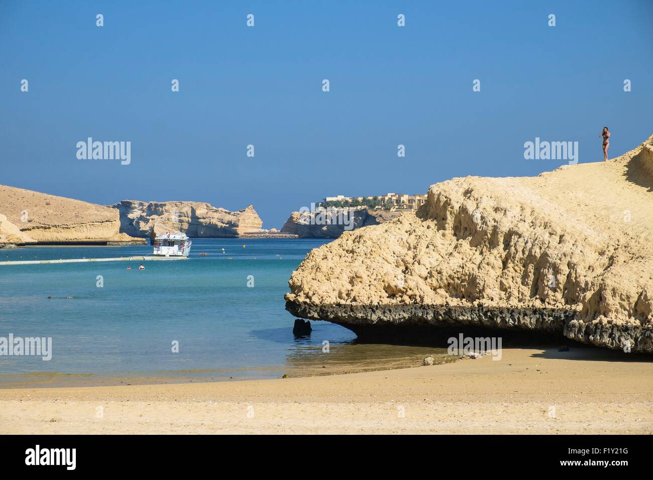 Sultanate of Oman, gouvernorate of Mascate, Bandar Jissah, the beach of the Oman Dive Centre Stock Photo