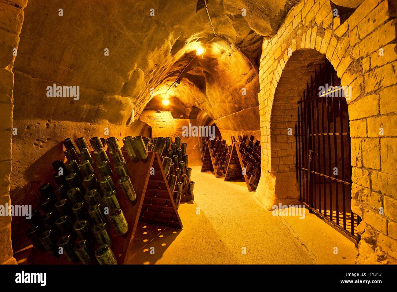 Taittinger reims cellar hires stock photography and images Alamy