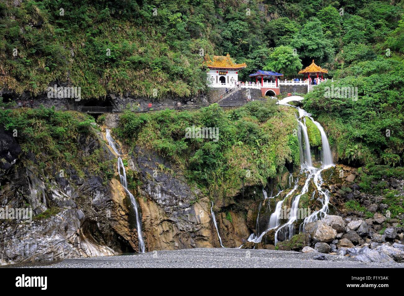 Taroko national park waterfall hi-res stock photography and images - Alamy